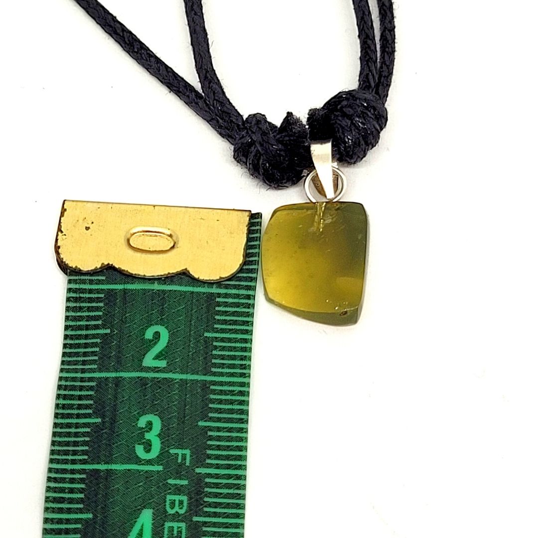 Promoción Limitada Collar de Ámbar Verde 1.3 CM