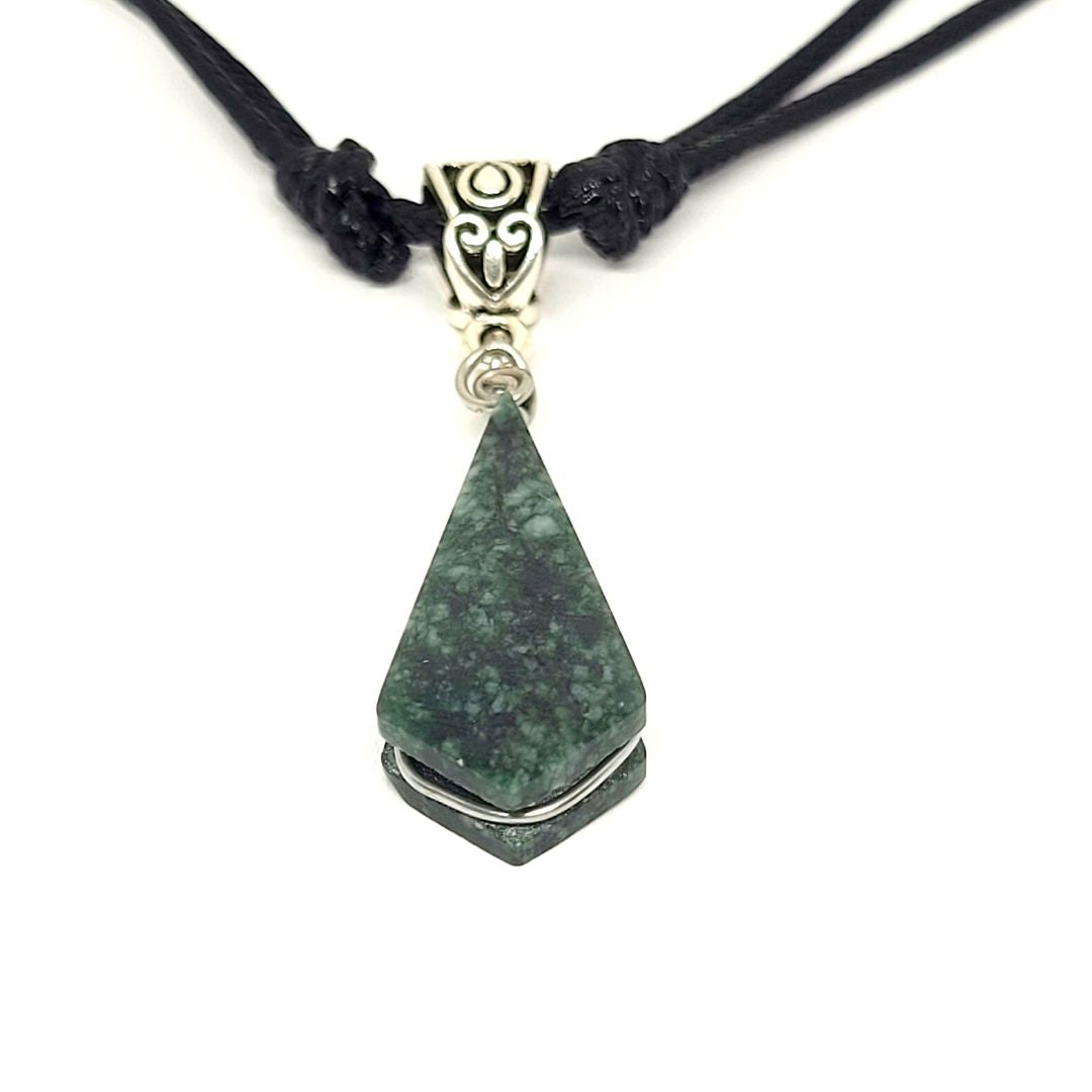 Collar con Dije de Jade