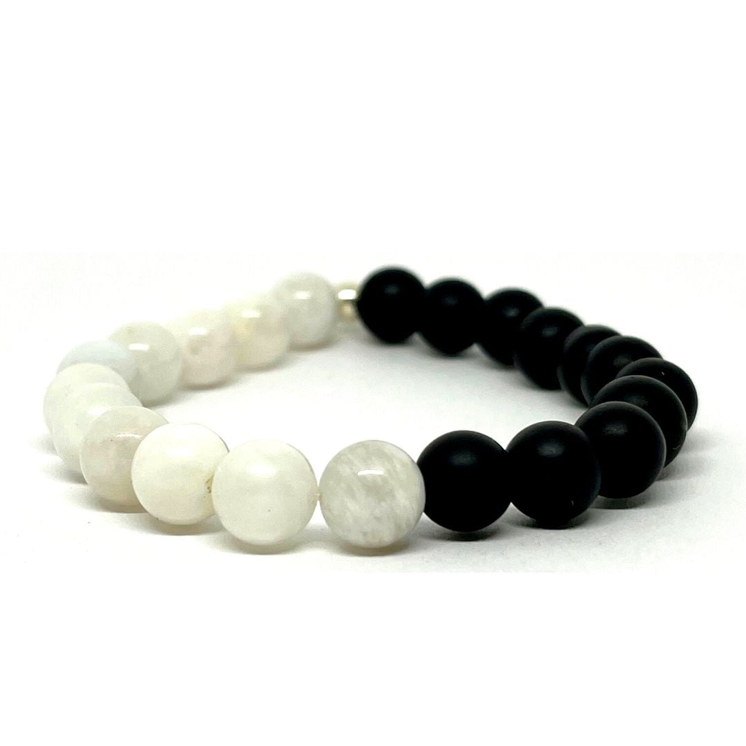 Pulsera de Piedra Luna y Ónix Negro Mate