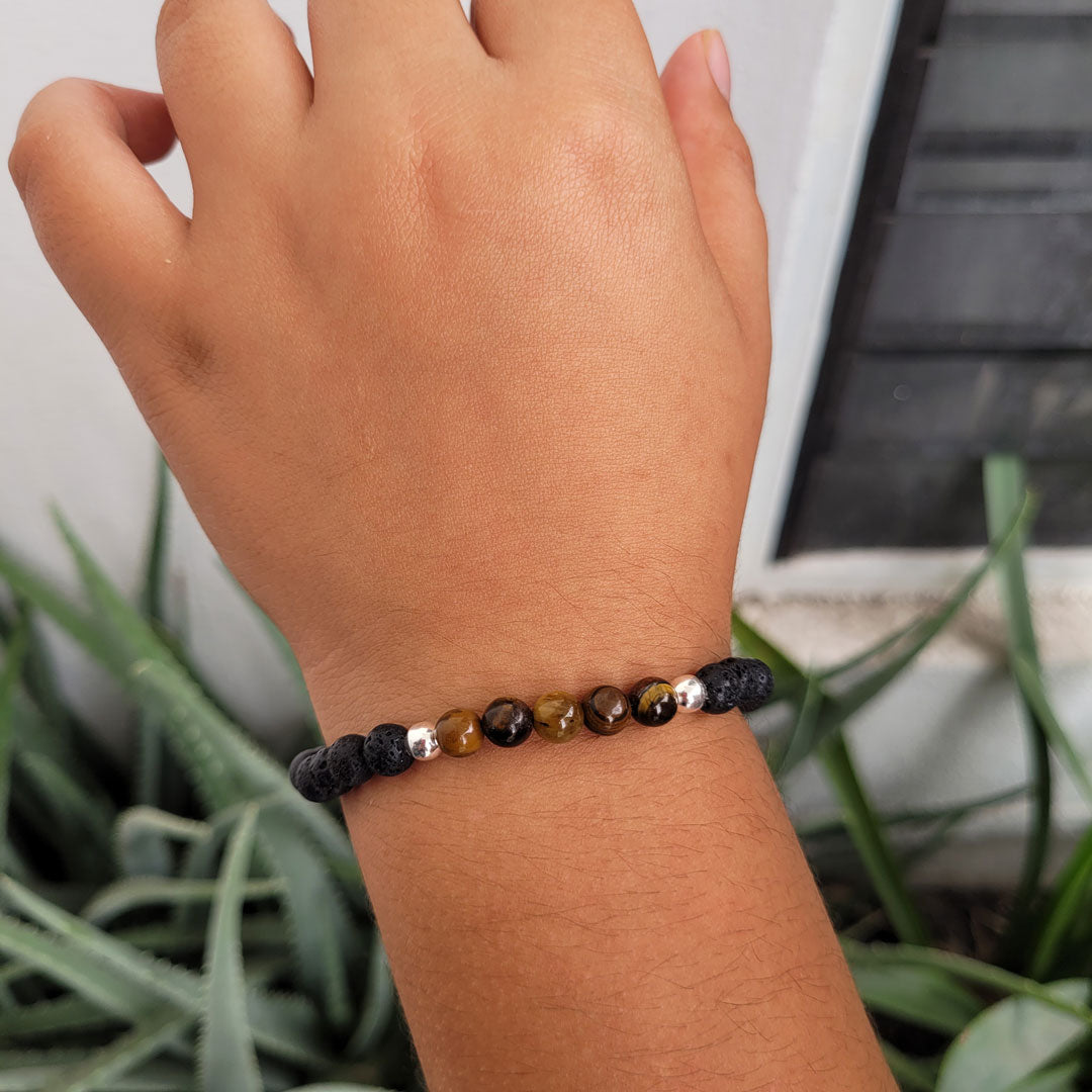 Pulsera de Piedra Volcánica con Ojo de Tigre