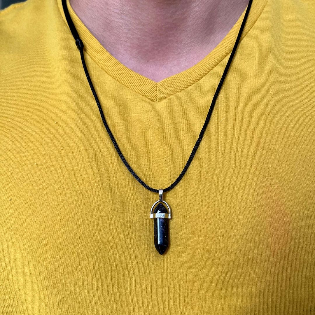 Collar con Dije de Venturina Azul en Forma de Punta de Lápiz